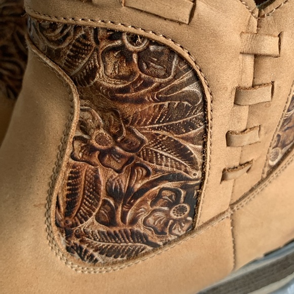 Circle G - Picture 8 of 11